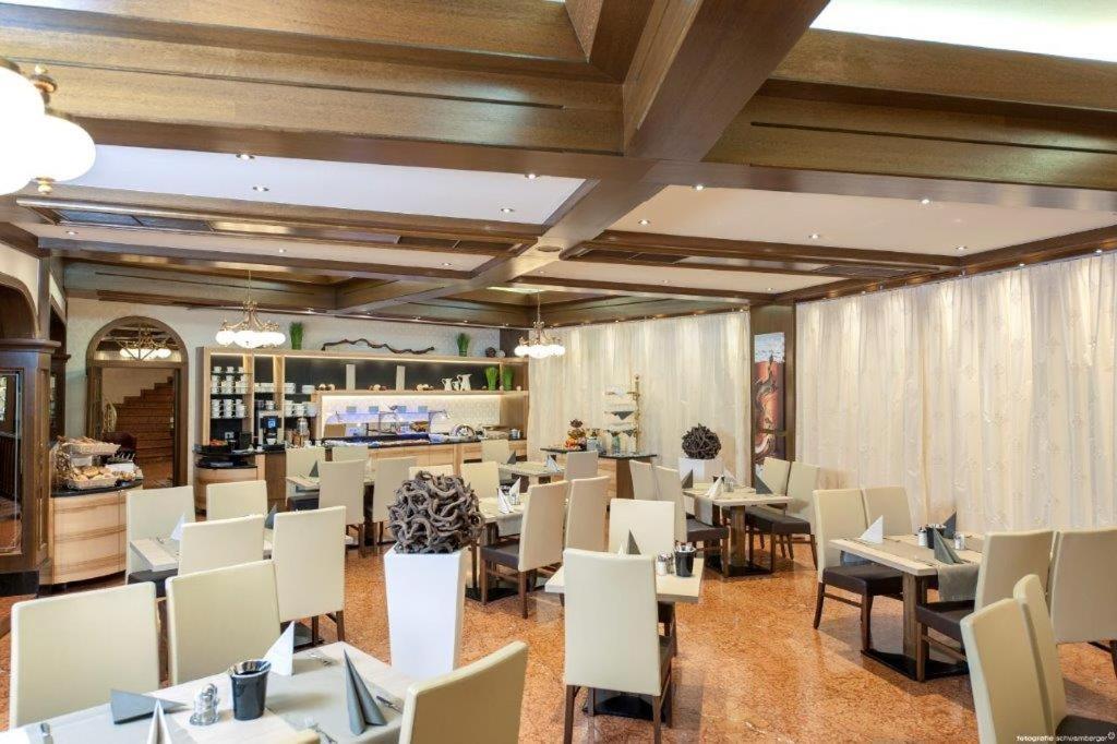 Hotel Weinberg Gmbh Preising エクステリア 写真