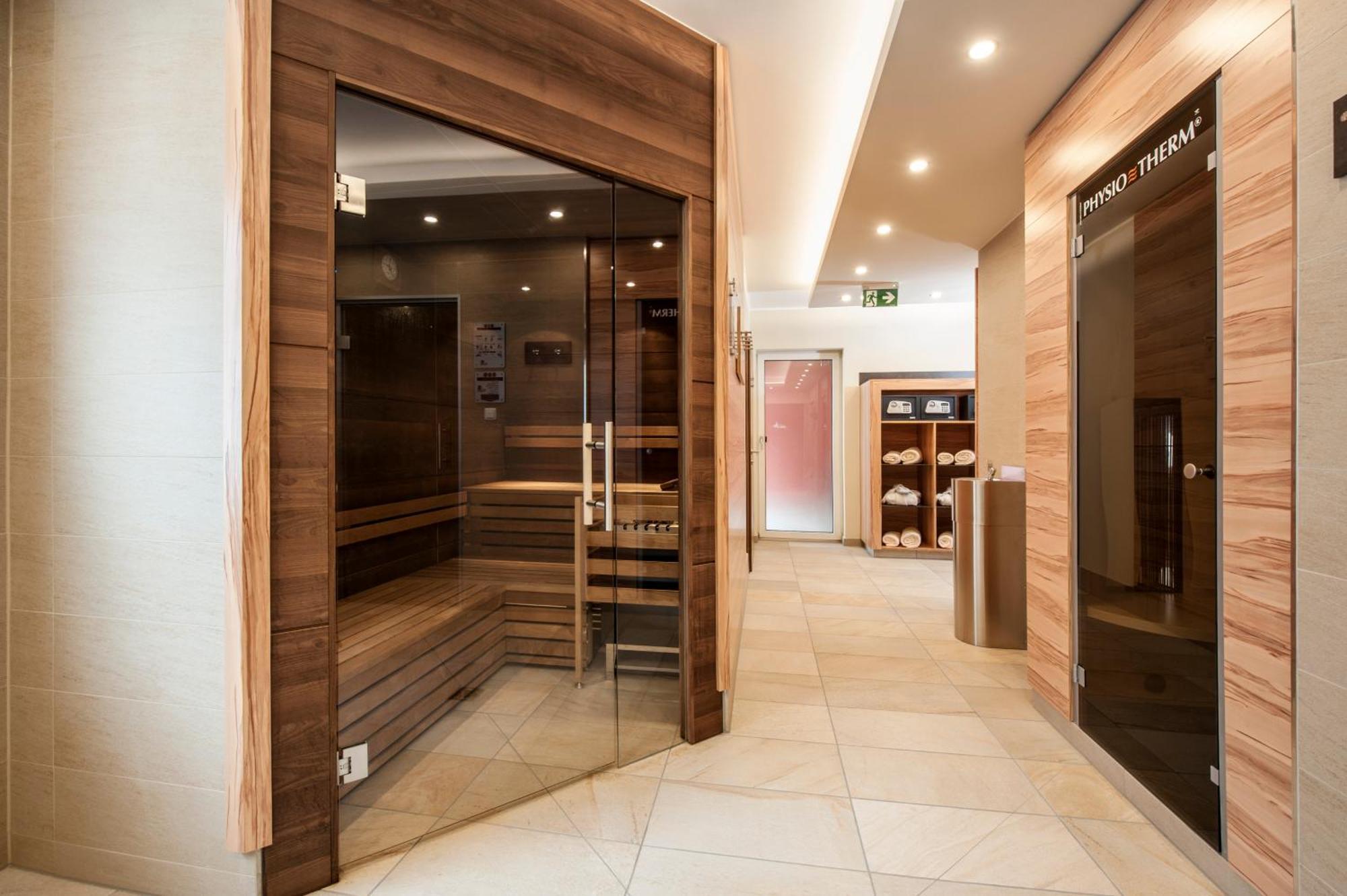 Hotel Weinberg Gmbh Preising エクステリア 写真